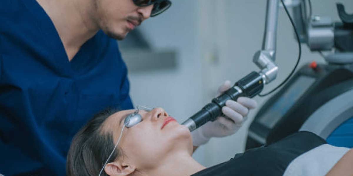 Q-switched Laser: The Advanced Solution for Skin Discoloration in Riyadh